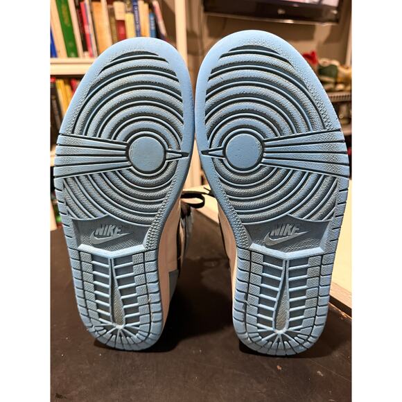 Nike Air Jordan 1 High OG UNC University Blue Women's Size 8 - Picture 7 of 8